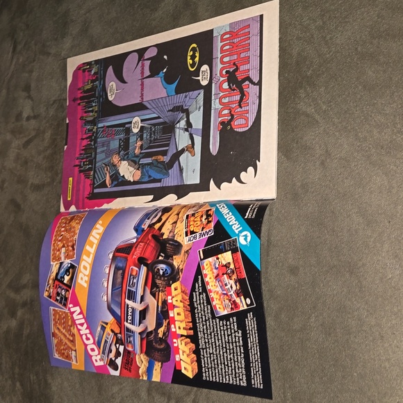 Lot of 4 New DC comics - Picture 8 of 10